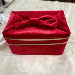 Estée Lauder Red Velvet Bow Makeup Bag